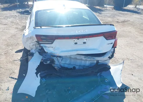 2024 Kia Forte Gt-Line z USA, uszkodzony, nr VIN 3KPF54AD1RE752590